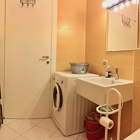 Διαμέρισμα Riva Gabella 1 *