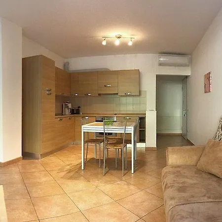 Riva Gabella 1 * Maccagno